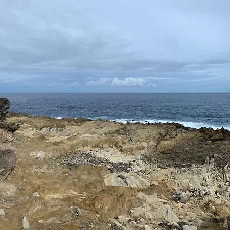 Casa Abona, Precioso Atico Con Wifi Gratis Y Vistas Increibles Al Mar Y La Montana Appartement *